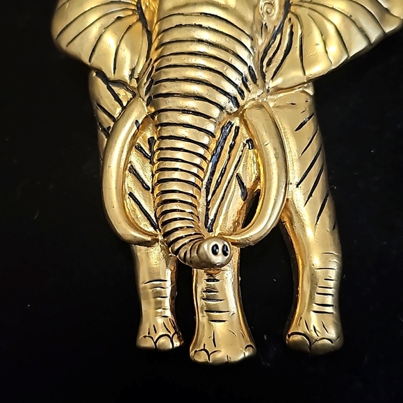 Huge Large Gold Tone Eleghant Belt Buckel - Picture 3 of 5